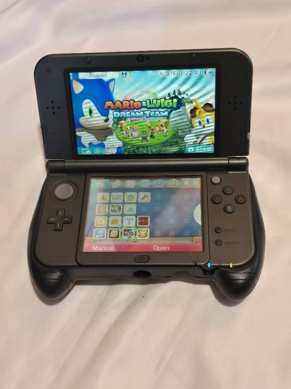 Nintendo 3DS XL Black Handheld Console